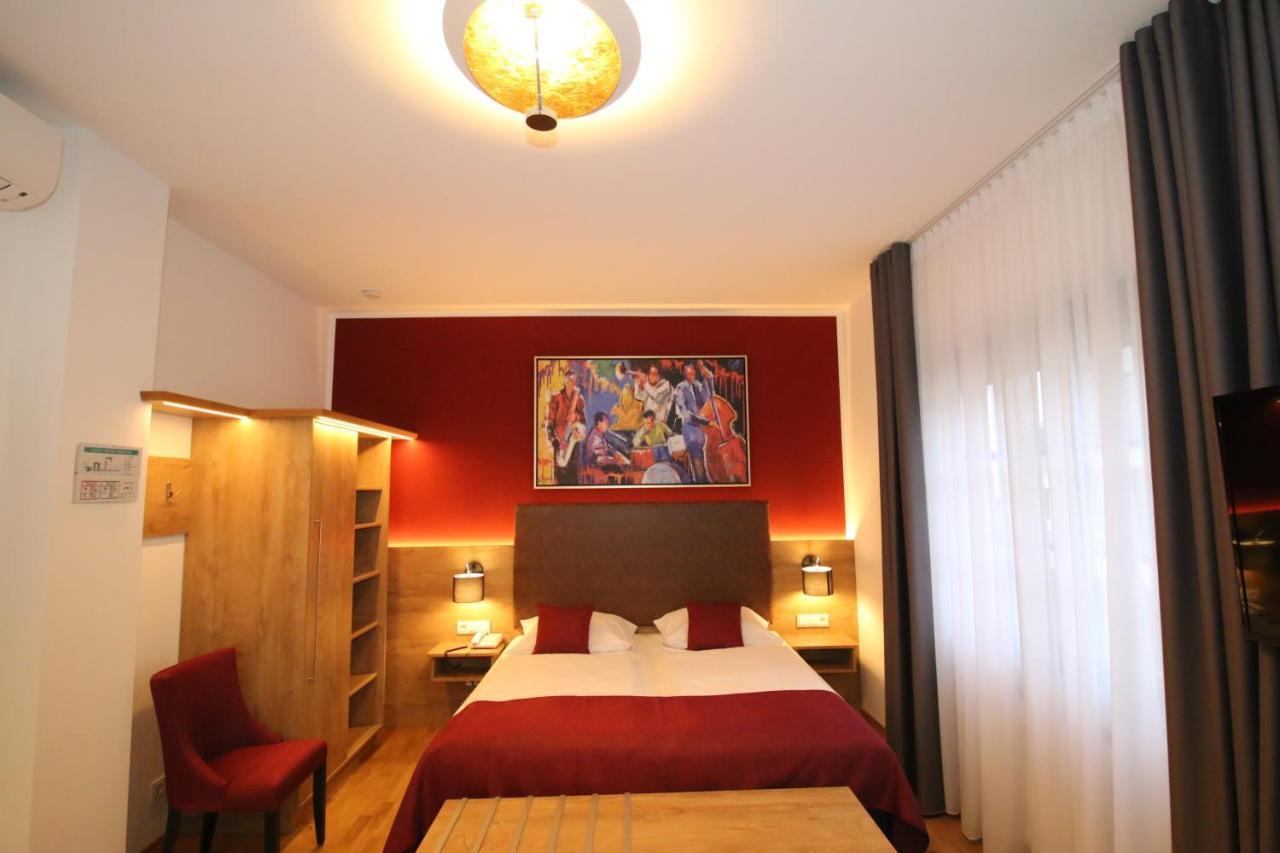 Hotel Trapp Rüdesheim am Rhein Oda fotoğraf
